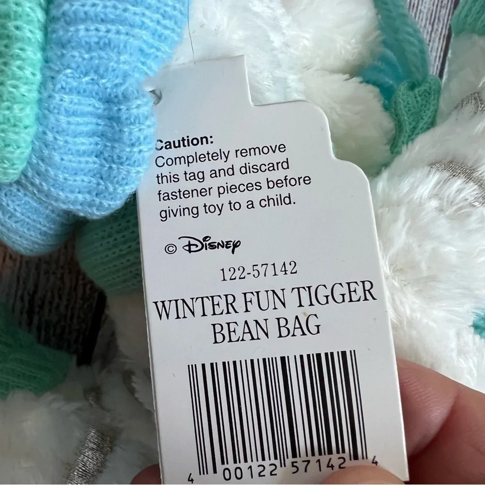 Disney World Winter Fun Tigger Bean Bag Plush NWT